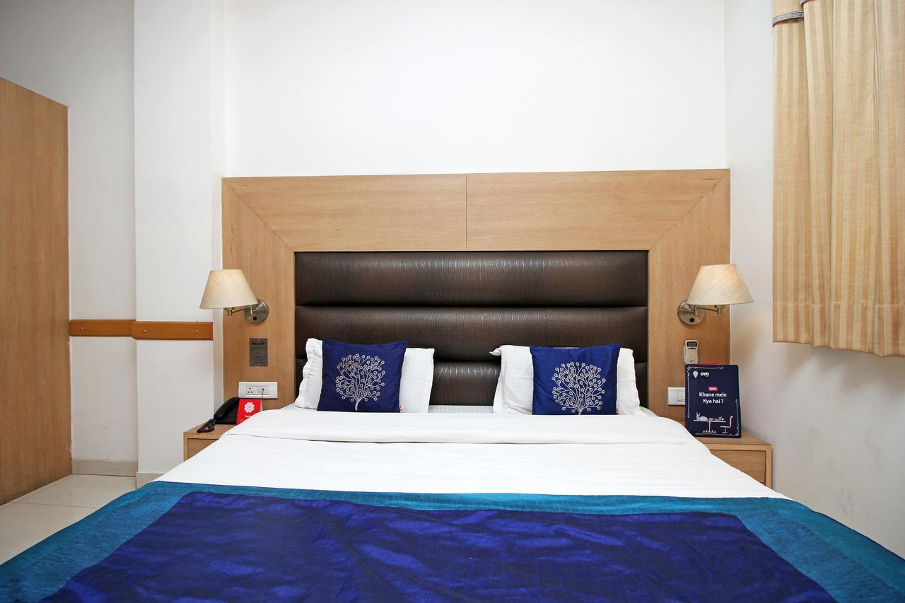 Hotel Arina Inn Ню Делхи Екстериор снимка