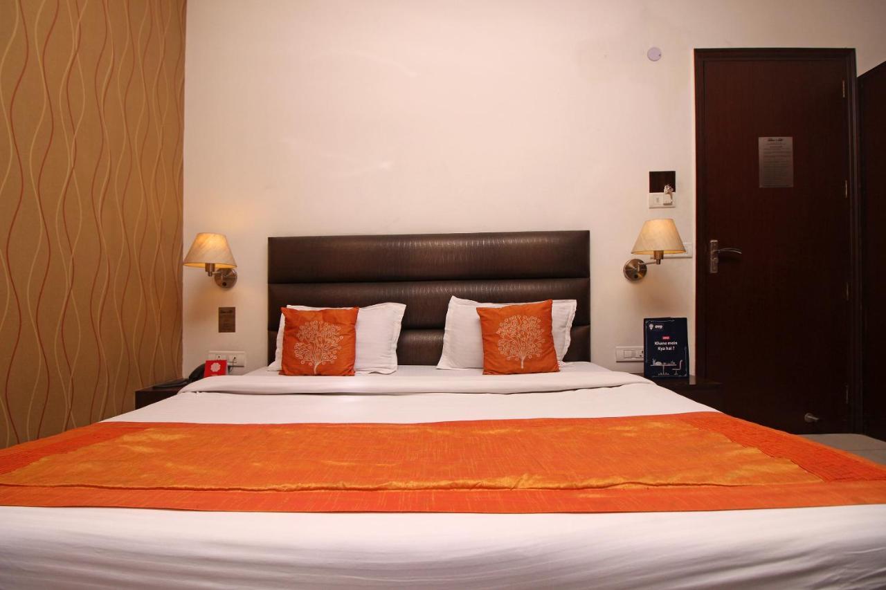 Hotel Arina Inn Ню Делхи Екстериор снимка