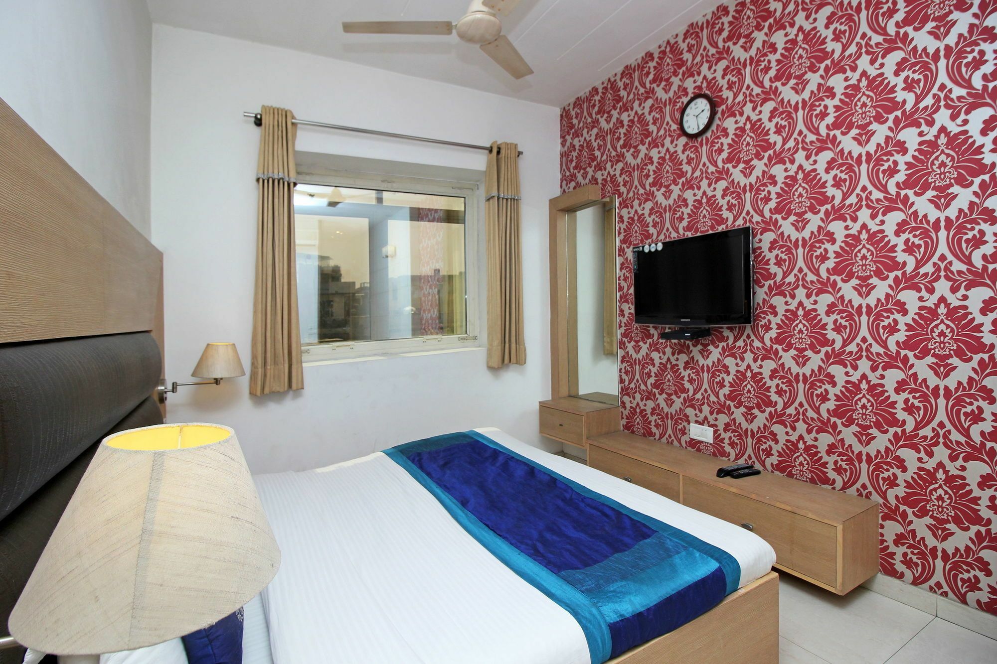 Hotel Arina Inn Ню Делхи Екстериор снимка